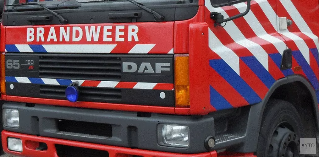 Auto uitgebrand door vuurwerk