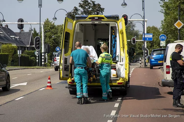 Oudere vrouw onwel door hitte in Heemstede