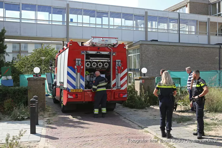 Afval in de brand bij slooppand Huis in de Duinen Zandvoort