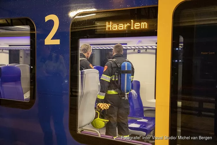 NS schroeft beveiliging station Haarlem op na meerdere treinbranden