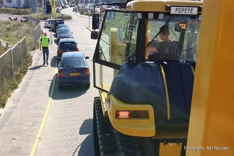 Auto&#39;s weggesleept na blokkeren KNRM in Wijk aan Zee: "Het zou duidelijk moeten zijn"