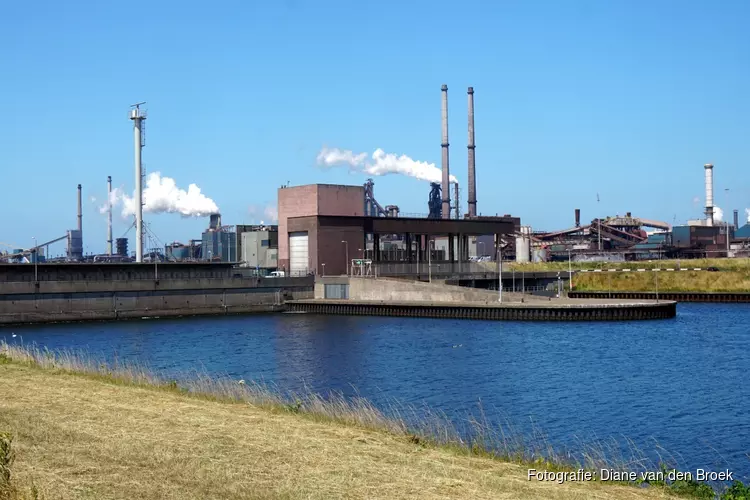 Minister reageert op alternatieve berekening CO2-uitstoot Tata Steel: &#39;Geen aanleiding voor nader onderzoek&#39;