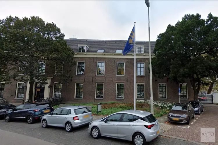 &#39;Twee agenten in Haarlem aangehouden in klokkenluiderszaak&#39;