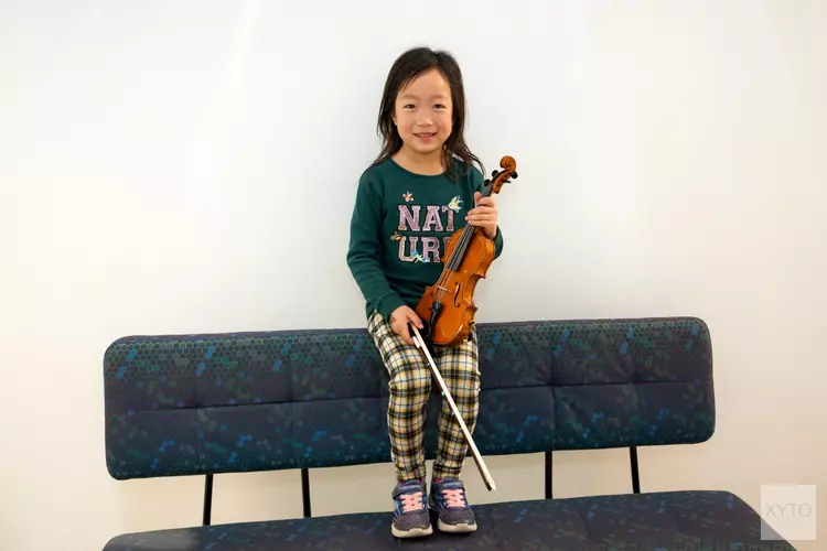 Suzuki winterstrijkersconcert in gemeentehuis