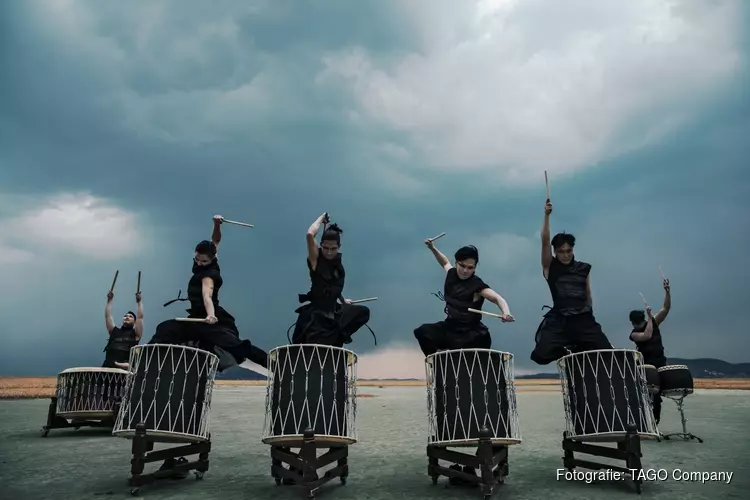 Koreaans drum- en dansspektakel TAGO in het Kennemer Theater