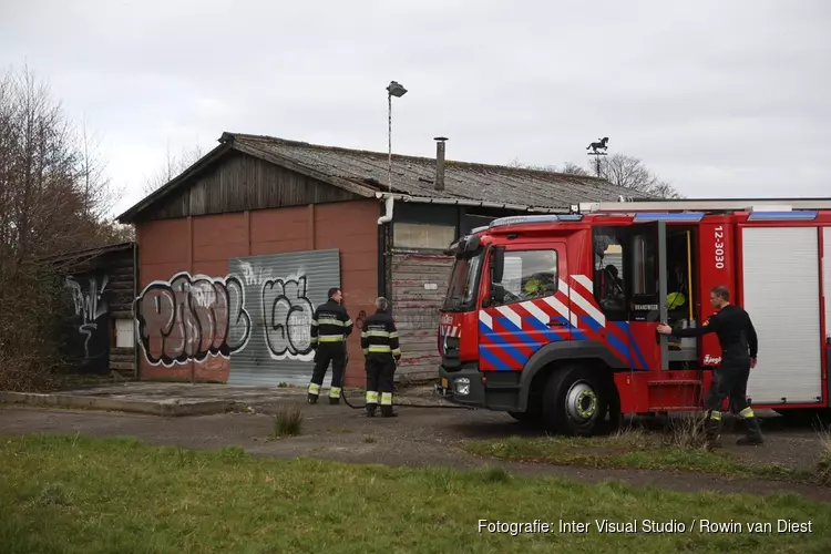 Brandje bij schuur in Haarlem