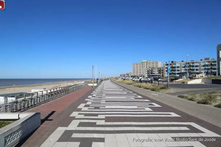 Lege boulevards in Zandvoort en Bloemendaal