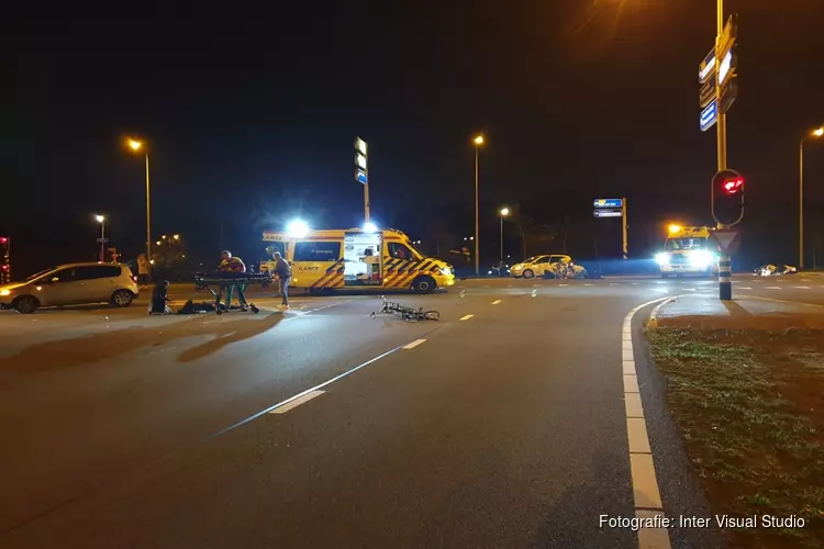 Twee gewonden bij botsing op N197