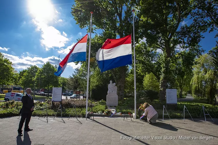 Bijzondere kransleggingen bij monument Jan Gijzenbrug Haarlem