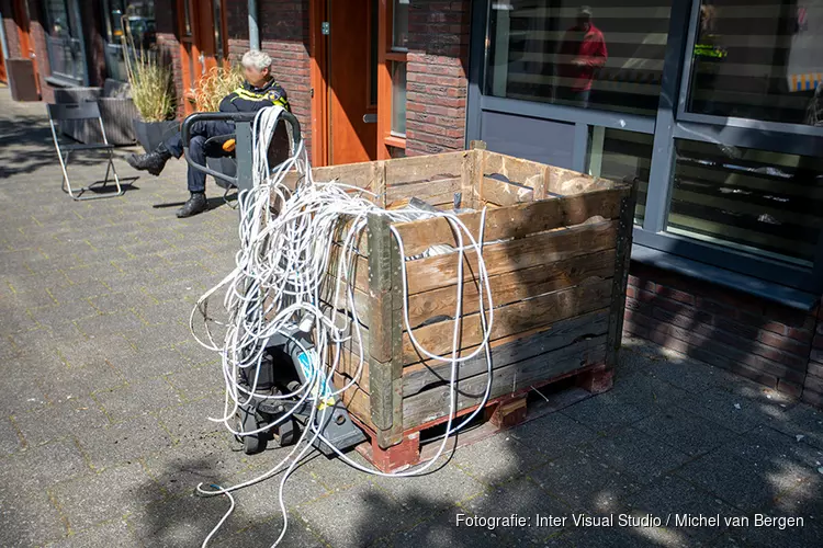 Hennepkwekerij ontmanteld aan de Spaarnhovenstraat in Haarlem-Noord