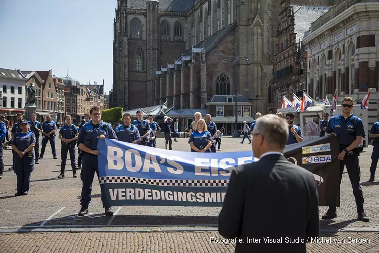 BOA protest tegen geweld op Grote Markt Haarlem