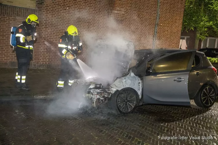 Auto uitgebrand aan de Pladellastraat in Haarlem