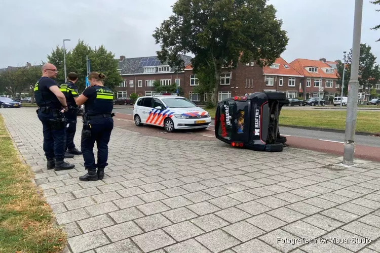 Maaltijdbezorger vliegt uit de bocht in Haarlem