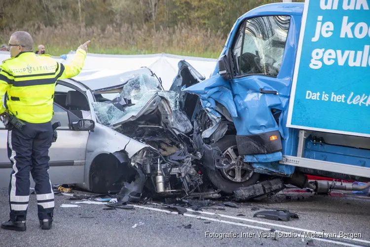 Vrouw overleden na verkeersongeval