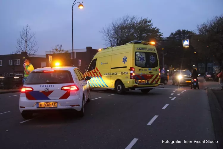 Voetganger komt met de schrik vrij bij aanrijding in Haarlem