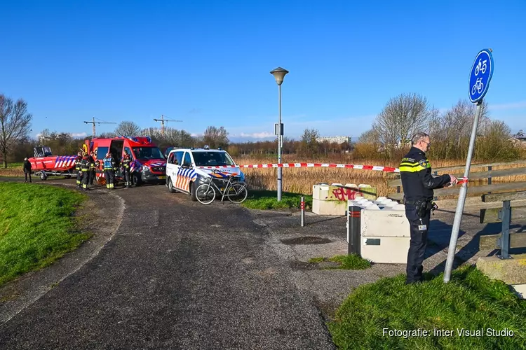 Lichaam uit het water gehaald in Park Assumburg Heemskerk