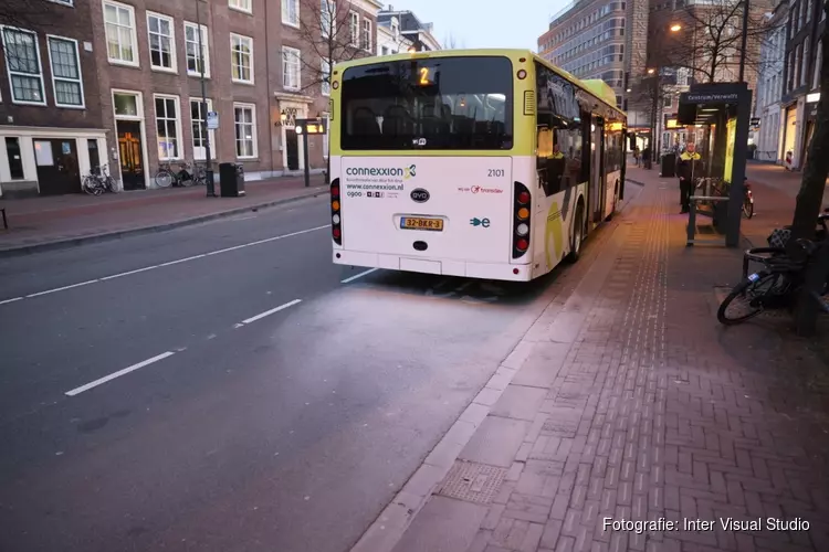 Bus van Connexxion in de brand in Haarlem
