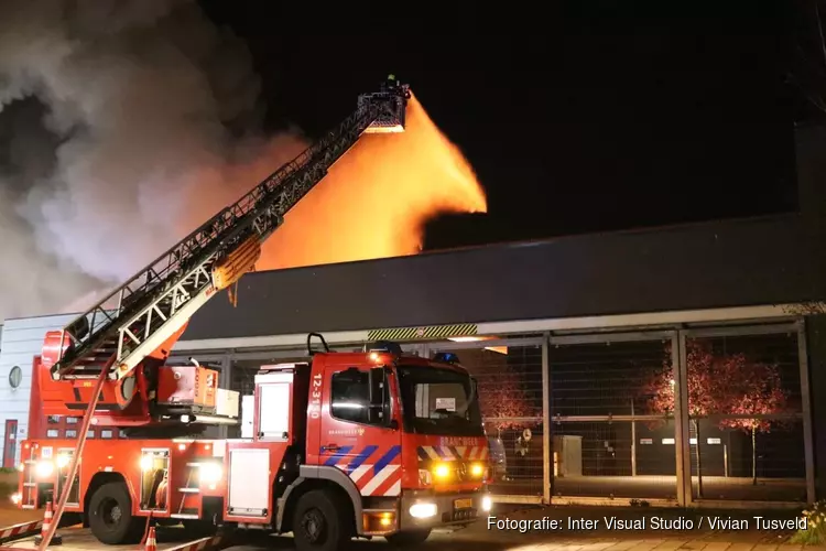 Grote brand op bedrijventerrein Haarlem