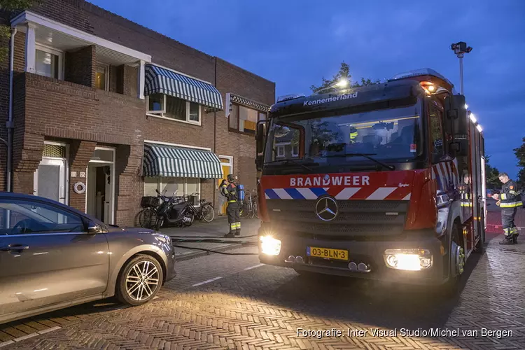 Gewonde bij woningbrand aan de Karel van Manderstraat in Haarlem