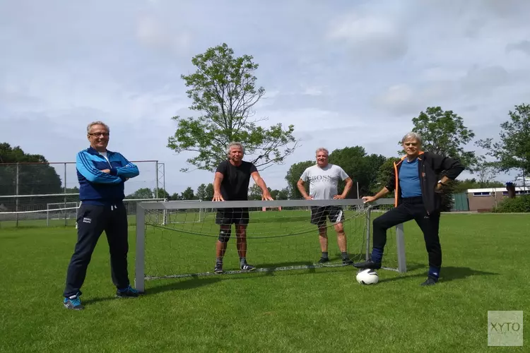 Senioren voetballen wekelijks bij Vitesse’22