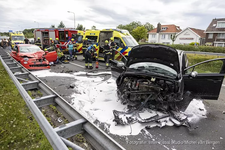 Meerdere gewonden bij frontale botsing in Velserbroek