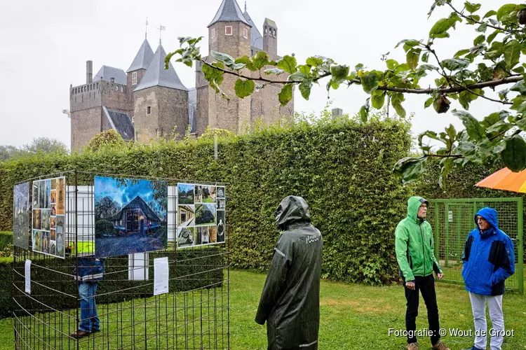 Expositie ‘Monumenten in Beeld’ in Kasteeltuin bij Slot Assumburg Heemskerk