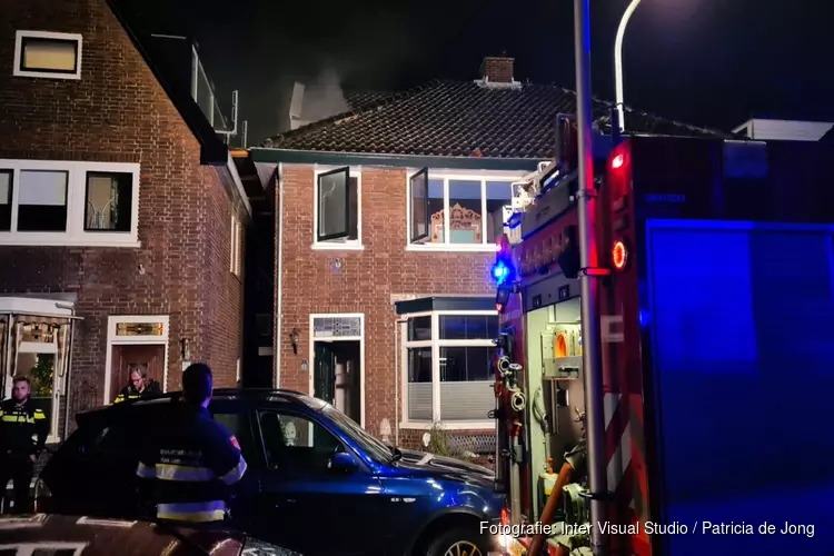 Brand in dak van woning Beverwijk