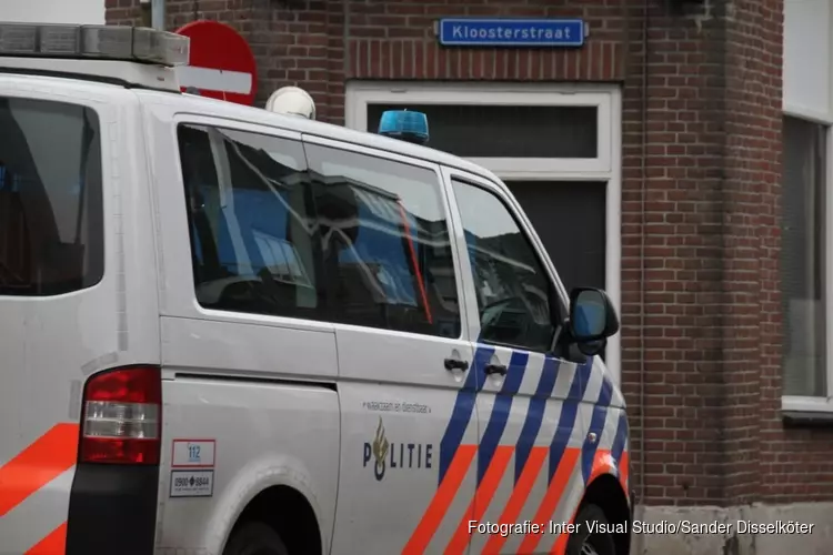 Medebewoner gezocht voor dodelijk steekincident