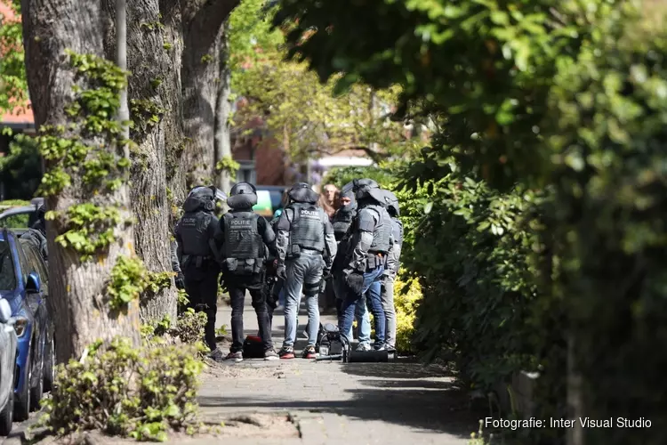 Arrestatieteam valt woning Heemstede binnen