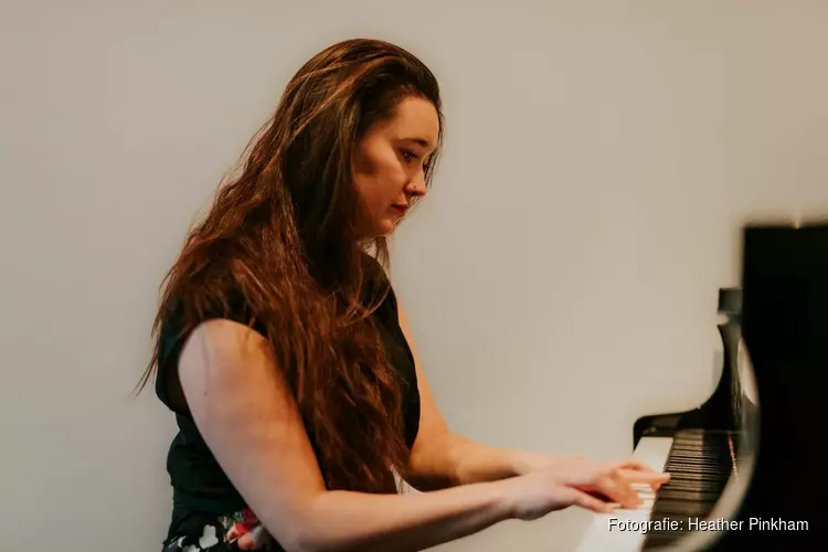 Pianiste Heather Pinkham treedt op in Lutherse Kerk Haarlem