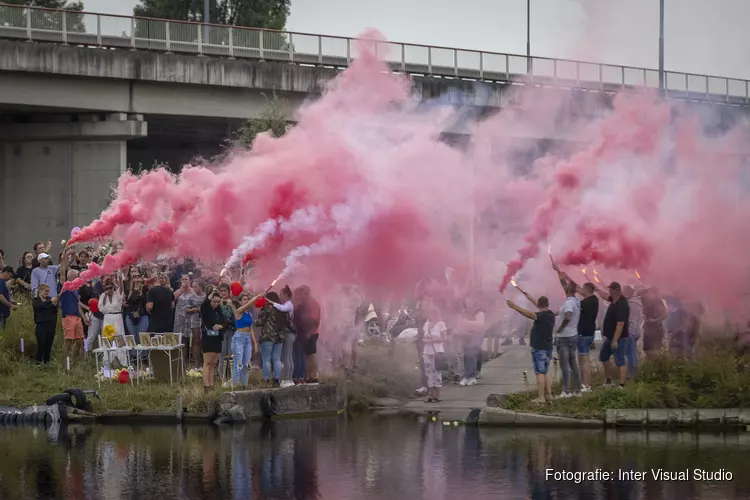 Herdenking bij Zijkanaal C voor overleden Haarlemse