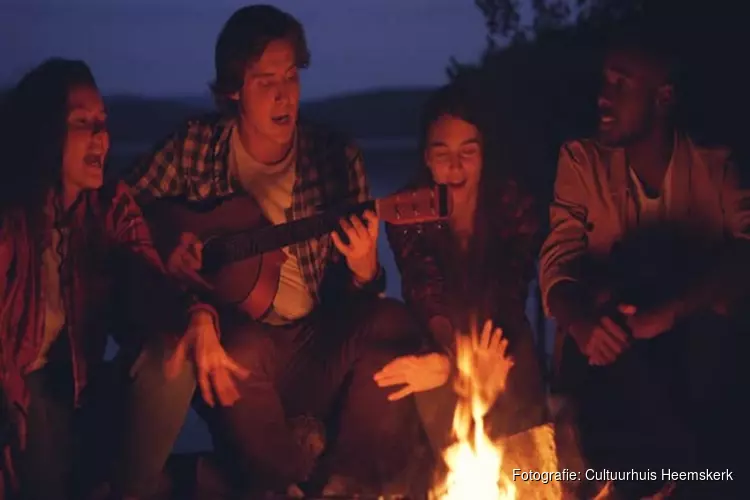 Cursus kampvuur gitaar en ukelele voor beginners