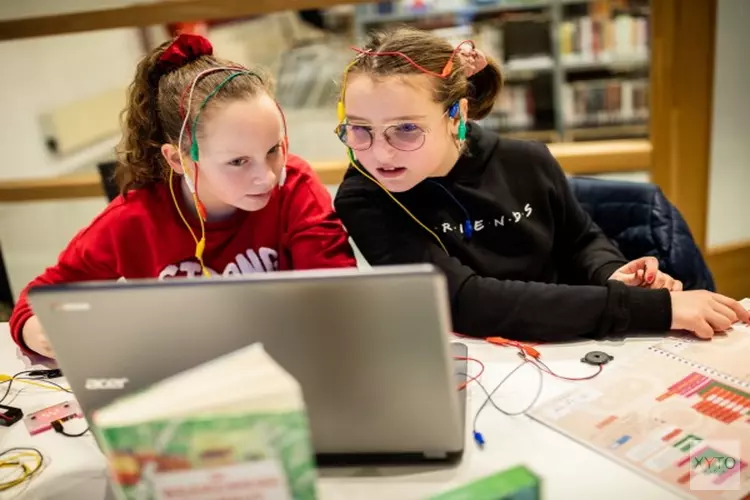 Leren programmeren in de Bibliotheek met Coderdojo en Micro:bit