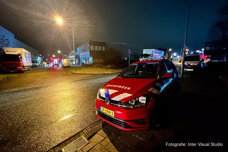 Brand in bedrijfspand Haarlem snel onder controle