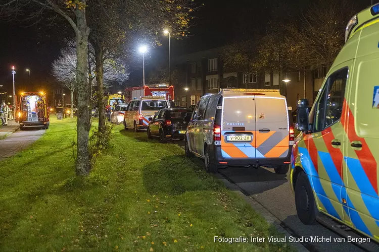 Jongen komt thuis na feestje terwijl hulpdiensten massaal naar hem zoeken