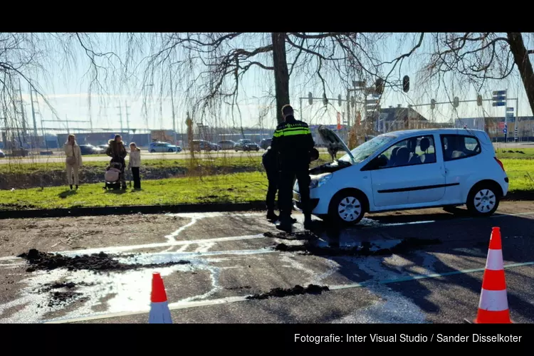 Auto bijna in brand bij Beverwijkse Bazaar