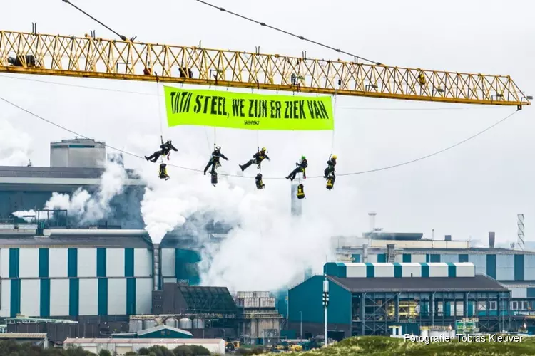 Omwonenden en Greenpeace slaan handen ineen tegen vervuiling Tata Steel