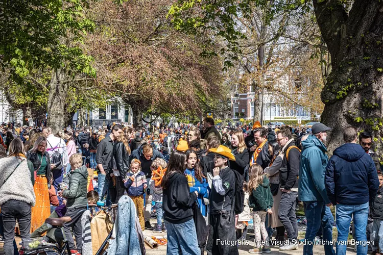 Haarlem viert massaal Koningsdag