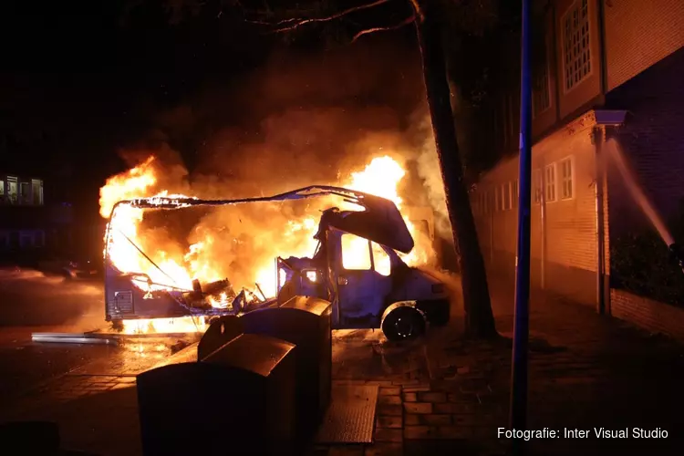 Camper door brand verwoest in Haarlem