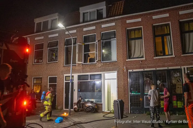 Twee gewonden bij woningbrand Dr. Leijdsstraat Haarlem