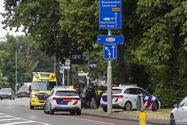 Scooterrijder gewond na aanrijding met auto op het Staten Bolwerk