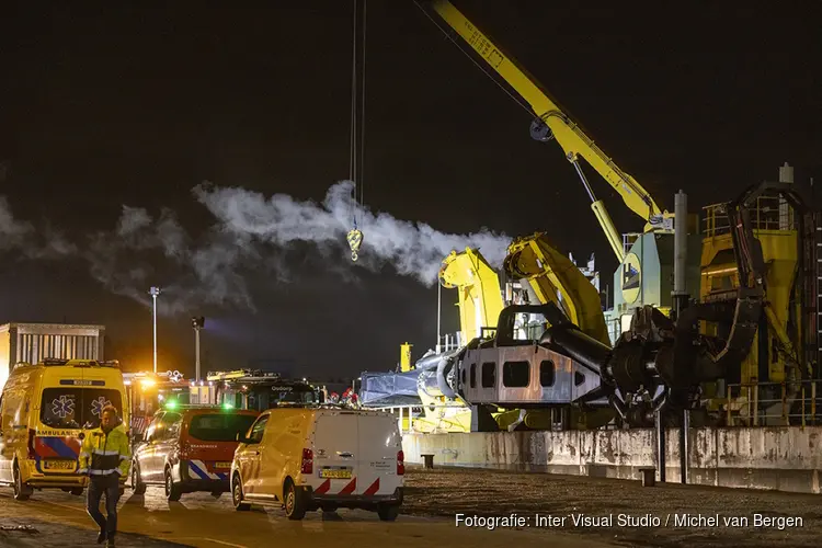 Brand op baggerschip aan Noorderkade in Beverwijk