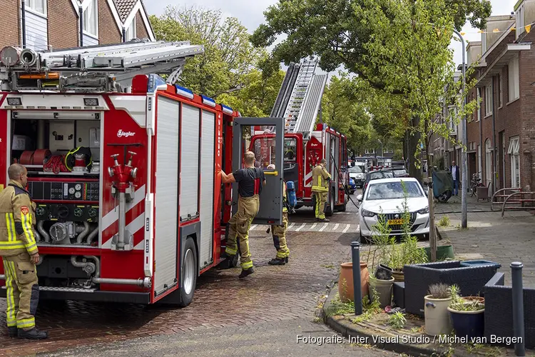 Brandweer in actie na melding woningbrand Ben Neijndorffplein Haarlem