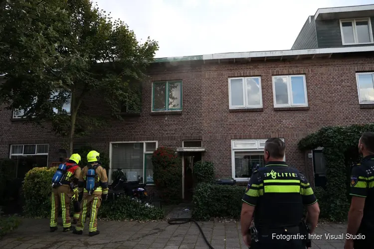 Veel rook bij woningbrand in Haarlem