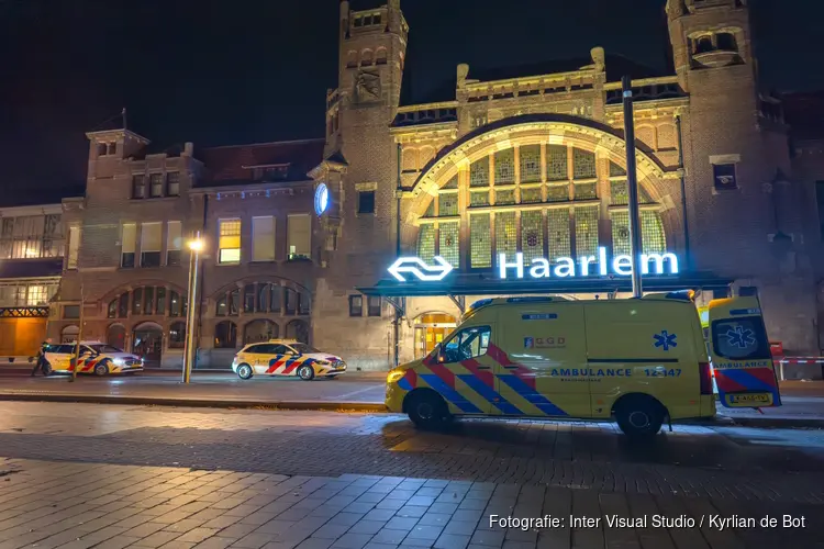 Gewonde man aangetroffen in station Haarlem