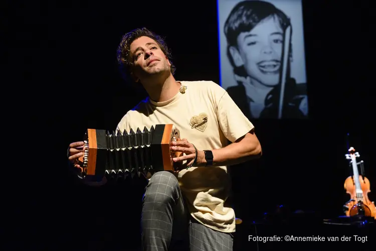 One-man-show van muzikale alleskunner: Diederick`s Duel