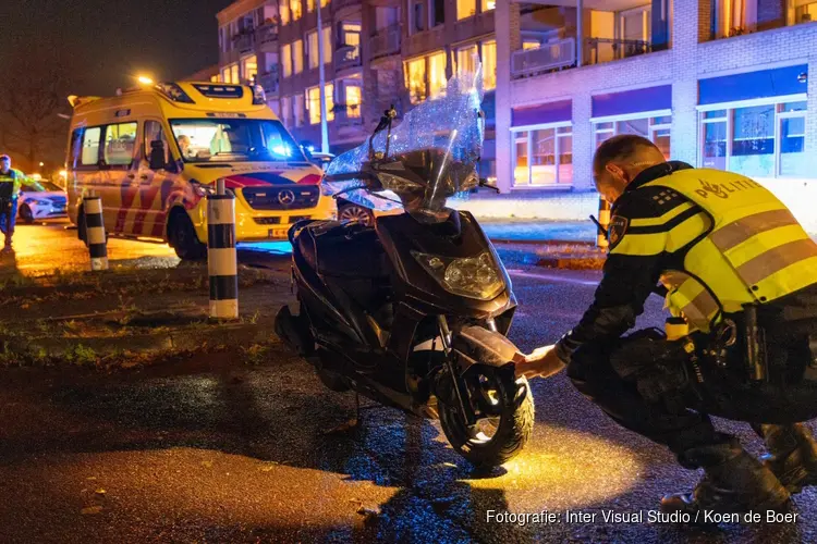 Scooterrijder ten val in Velserbroek