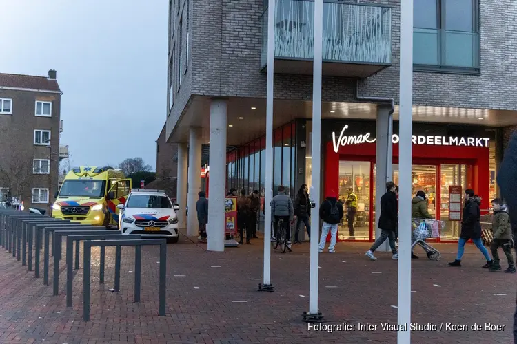 Vechtpartij voor supermarkt in IJmuiden