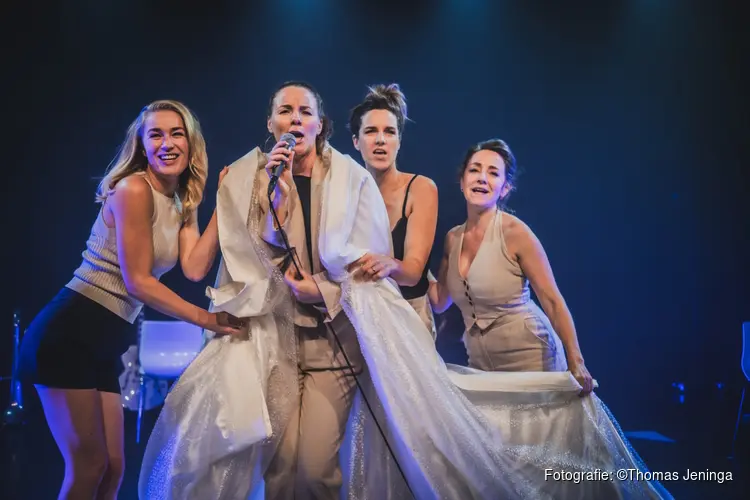 Ivy & de rest – voorheen De Meisjes met de Wijsjes in het Kennemer Theater