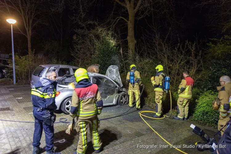 Twee auto’s beschadigd bij autobrand in Heemstede